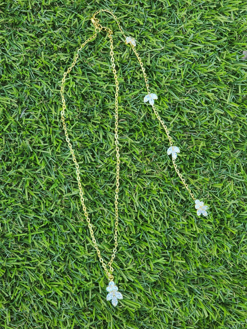 NWOT Delicate Gold Flower Pendant Necklace - White Crystal Accents